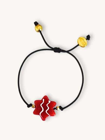 Βραχιόλι Γούρι με Χρυσό Charm ’26, Κόκκινο Αστέρι και Διακριτικό Μοτίφ Παναγίας | Couronne