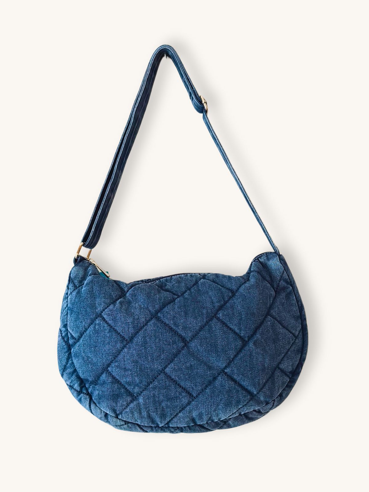 tsanta-omou-skouro-denim-kapitone Τσάντα Ώμου Σκούρο Denim με Καπιτονέ Μοτίβο | Couronne