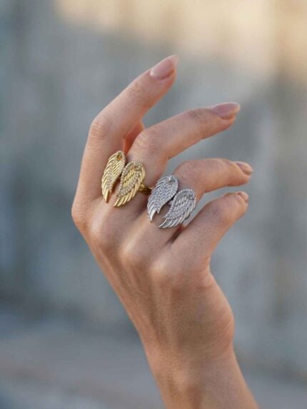 Χρυσό ατσάλινο δαχτυλίδι με σχέδιο φτερά αγγέλου