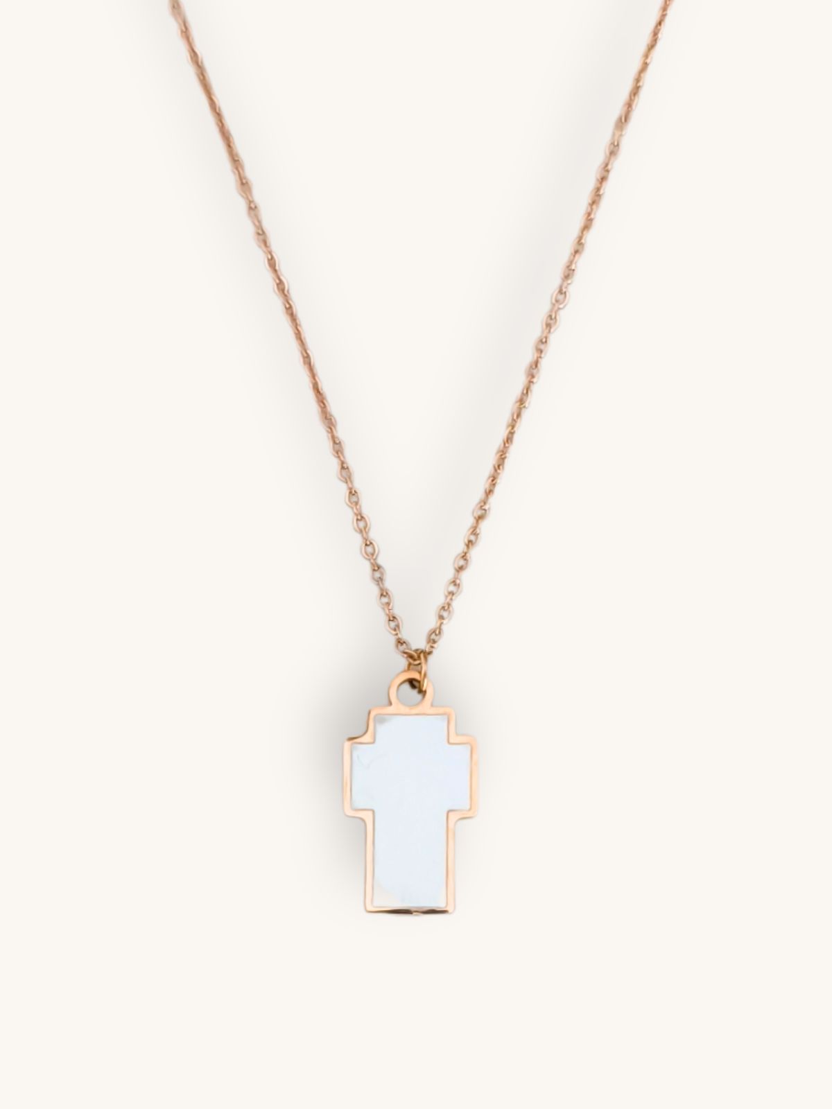 kolie-lefko-stavro-roz-chrysi-alysida Κολιέ με λευκό σταυρό και ροζ χρυσή αλυσίδα